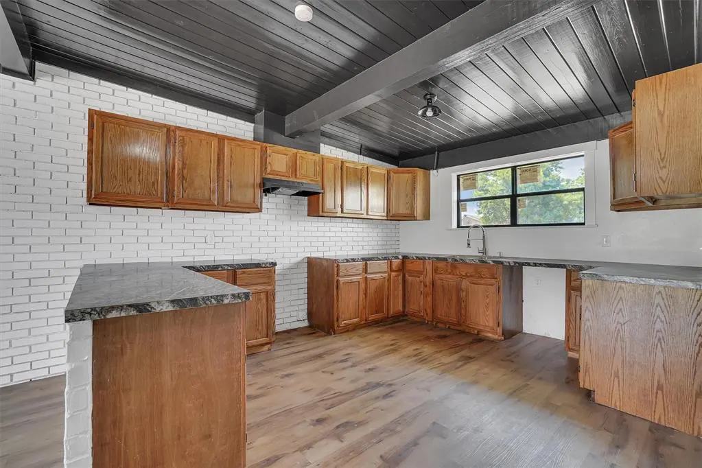 Photo 13 — 1212 Louanna Lane, Altus, OK 73521