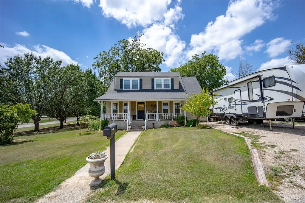 Photo 3 — 1200 E 4th Street, Sulphur, OK 73086