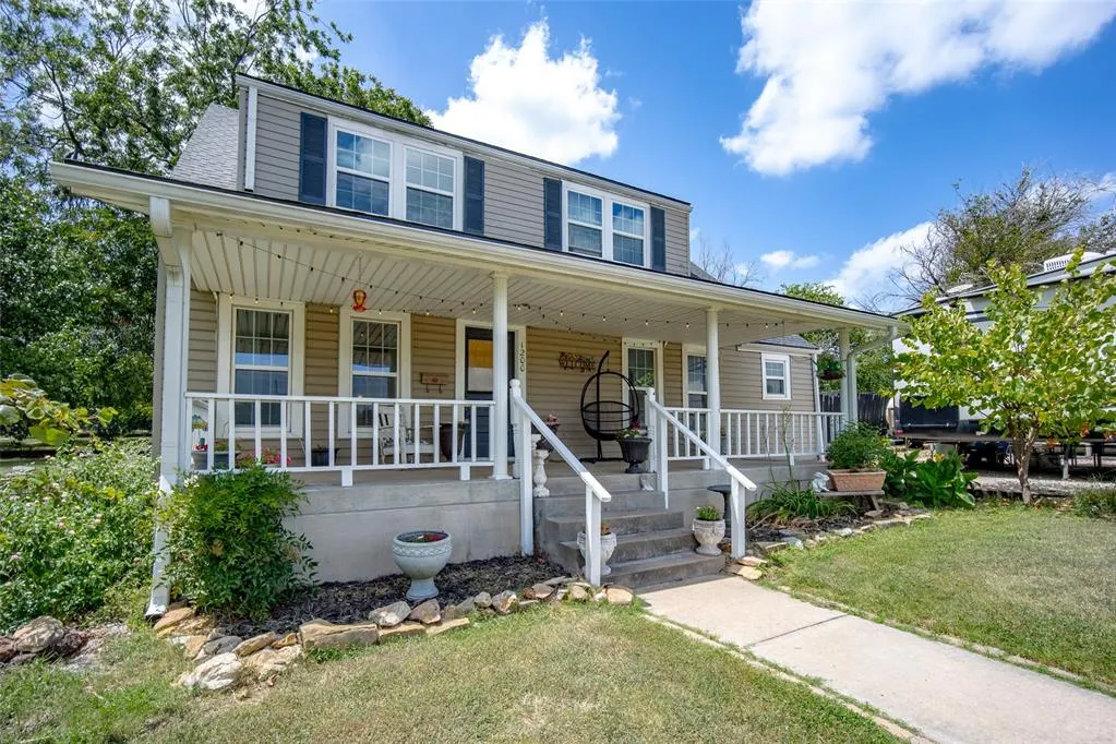 Photo 5 — 1200 E 4th Street, Sulphur, OK 73086