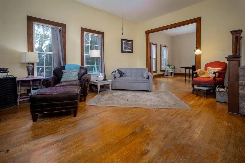 Photo 10 — 1200 E 4th Street, Sulphur, OK 73086