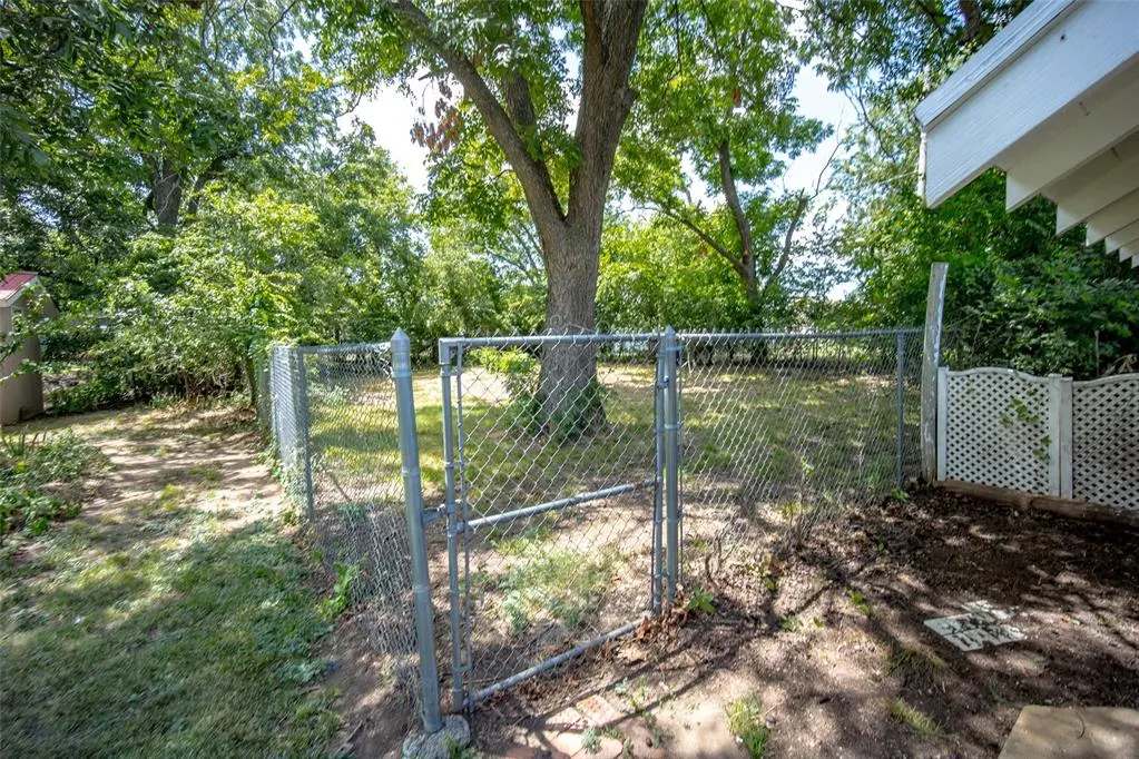 Photo 46 — 1200 E 4th Street, Sulphur, OK 73086