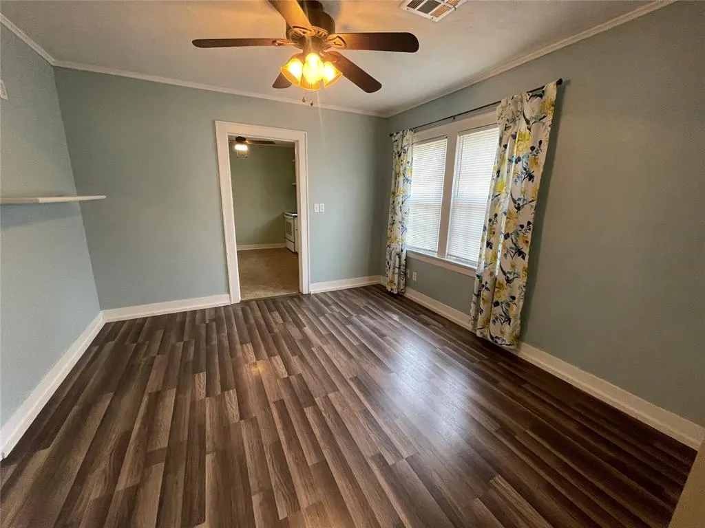 Photo 10 — 1415 N Jim Thorpe Boulevard, Prague, OK 74864