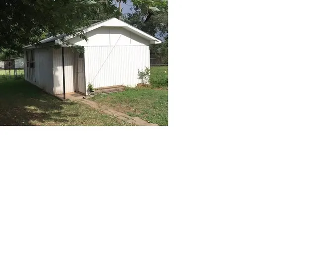 Photo 8 — 3305 S Kelley Avenue, Oklahoma City, OK 73129