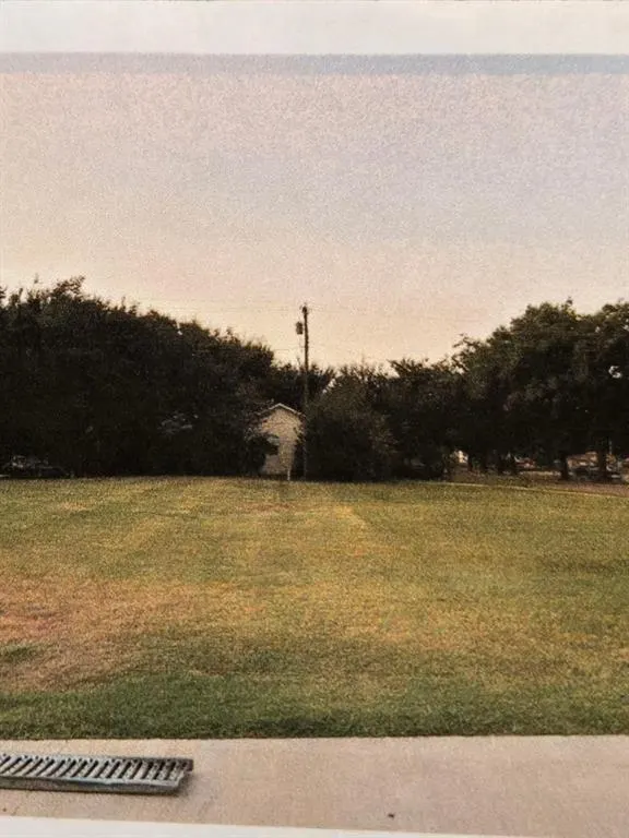 Front exterior — 1330 E Main Street, Shawnee, OK 74801