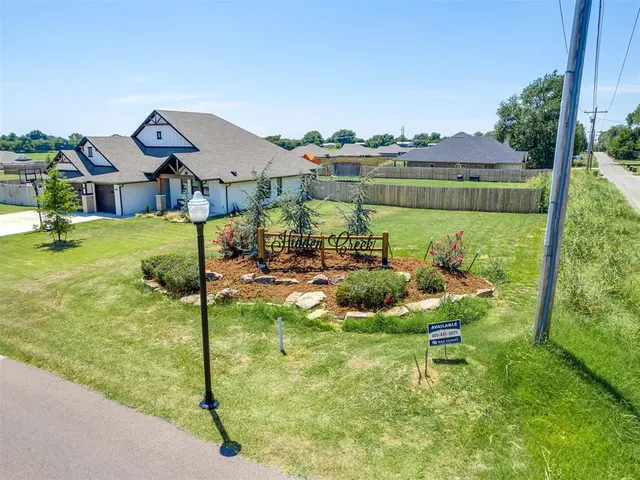 Front exterior — LOT 7 Hidden Creek Estates Phase II, Noble, OK 73068