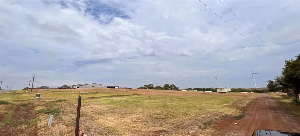 Photo 2 — 23949 E 1010 Road, Weatherford, OK 73096