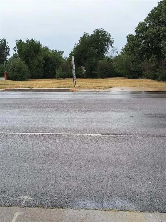 Front exterior — 5113 N Macarthur Boulevard, Oklahoma City, OK 73122