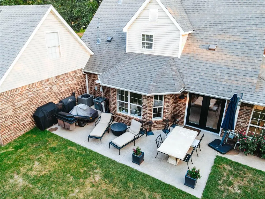 Photo 4 — 2018 Primrose Lane, Chandler, OK 74834
