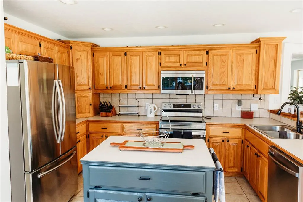 Photo 25 — 2018 Primrose Lane, Chandler, OK 74834
