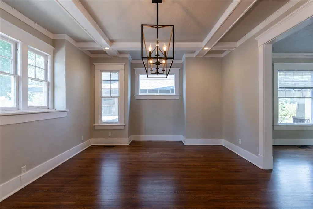 Photo 9 — 615 NW 18th Street, Oklahoma City, OK 73103