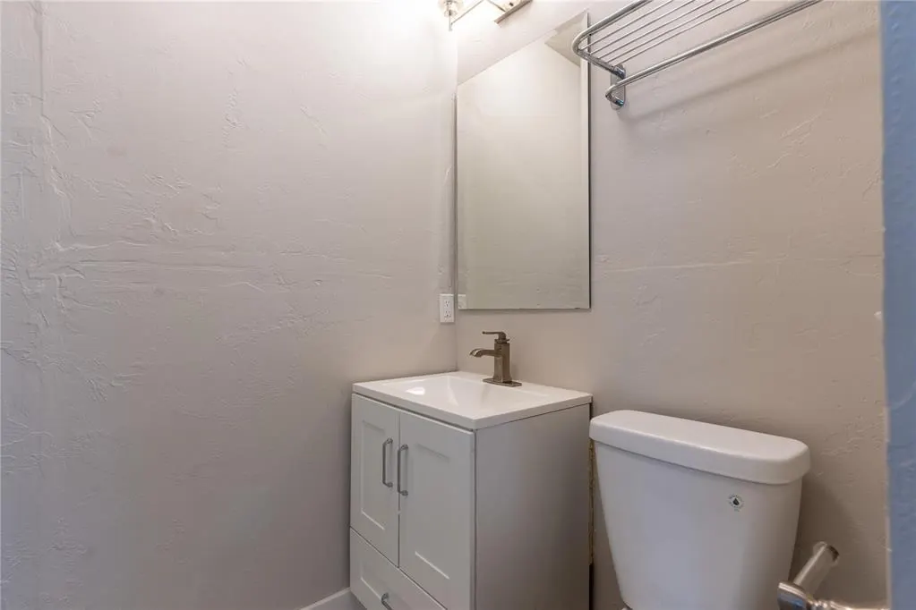 Photo 32 — 615 NW 18th Street, Oklahoma City, OK 73103