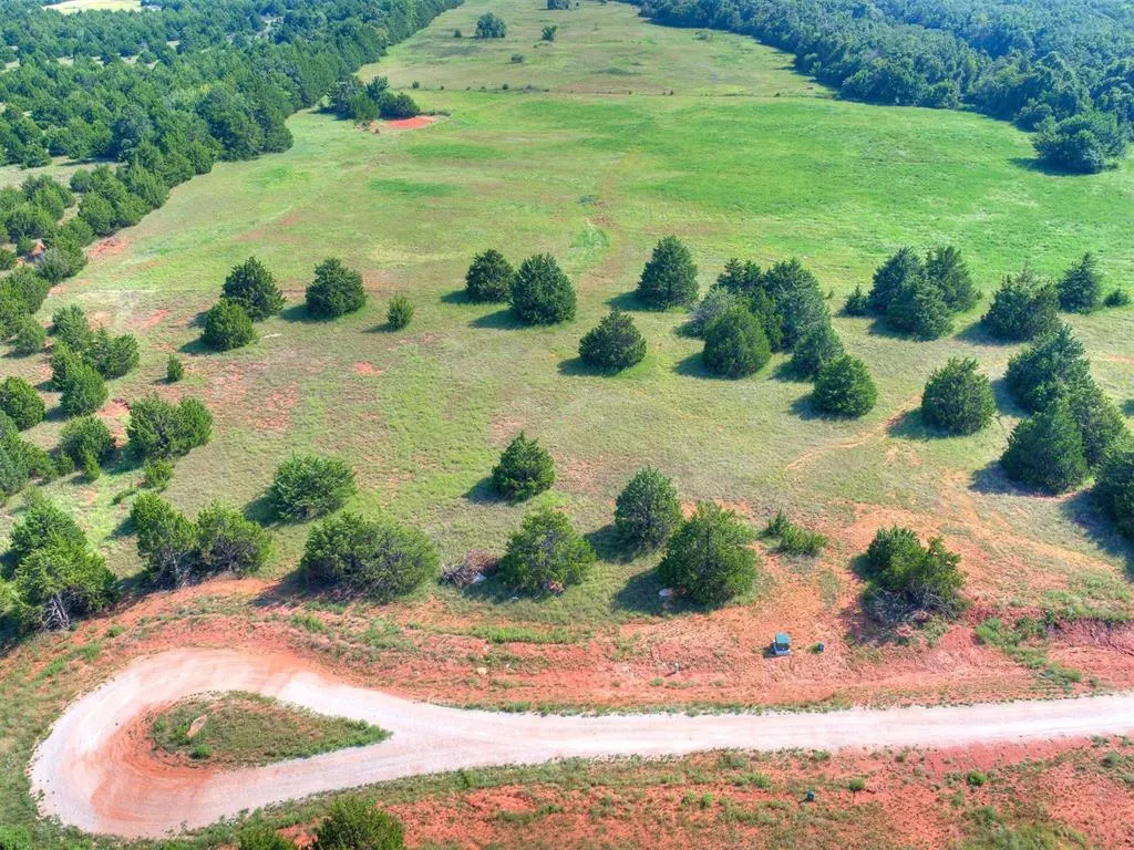 Photo 17 — 7671 Redbud Trail, Guthrie, OK 73044