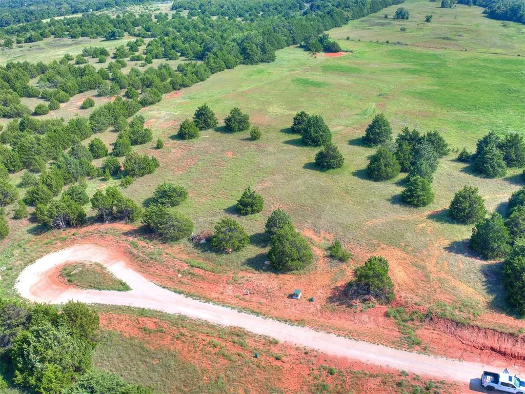 Photo 19 — 7671 Redbud Trail, Guthrie, OK 73044