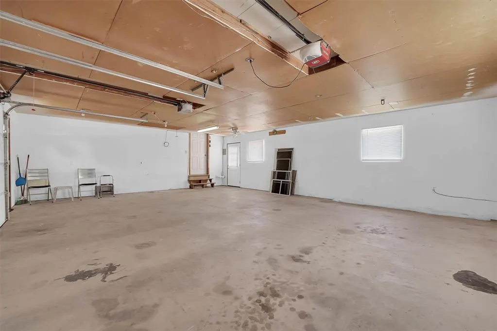 Photo 33 — 236 W Polk Street, Mangum, OK 73554