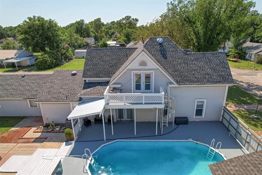 Photo 46 — 236 W Polk Street, Mangum, OK 73554