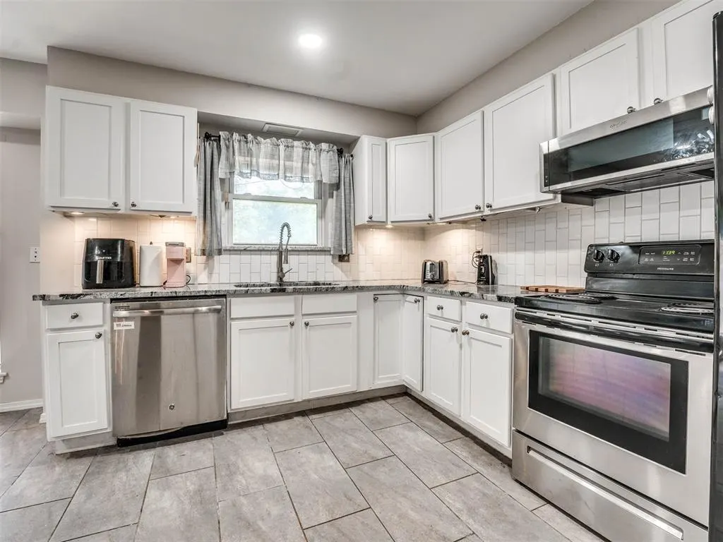 Photo 13 — 3208 NW 54th Street, Oklahoma City, OK 73112