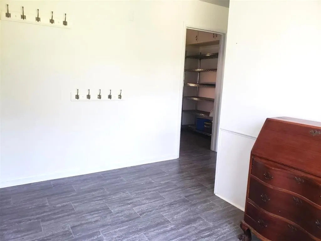 Photo 7 — 304 Country Club Drive, Holdenville, OK 74848
