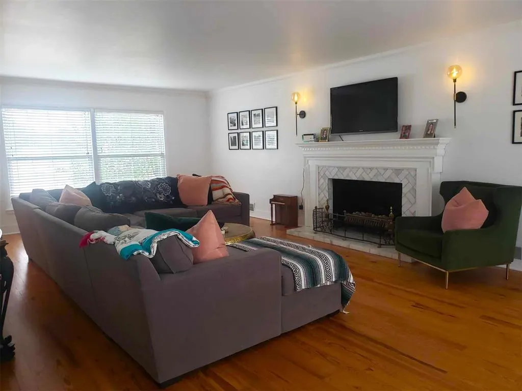 Photo 12 — 304 Country Club Drive, Holdenville, OK 74848