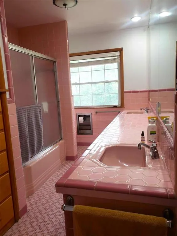 Photo 23 — 304 Country Club Drive, Holdenville, OK 74848