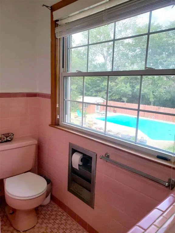 Photo 24 — 304 Country Club Drive, Holdenville, OK 74848
