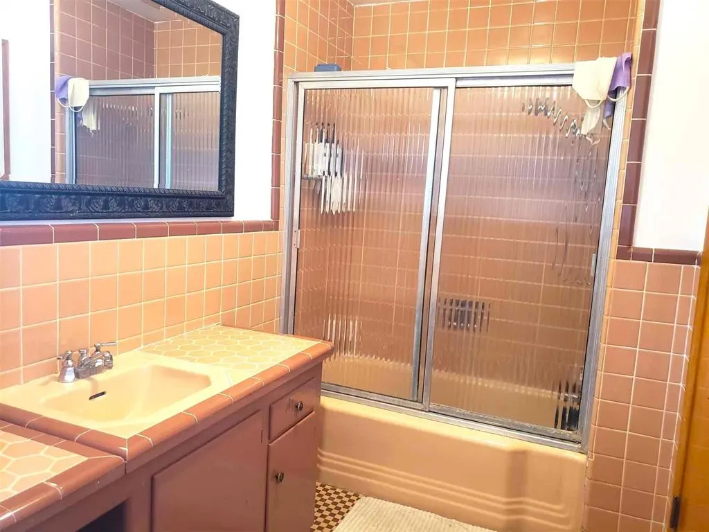 Photo 29 — 304 Country Club Drive, Holdenville, OK 74848