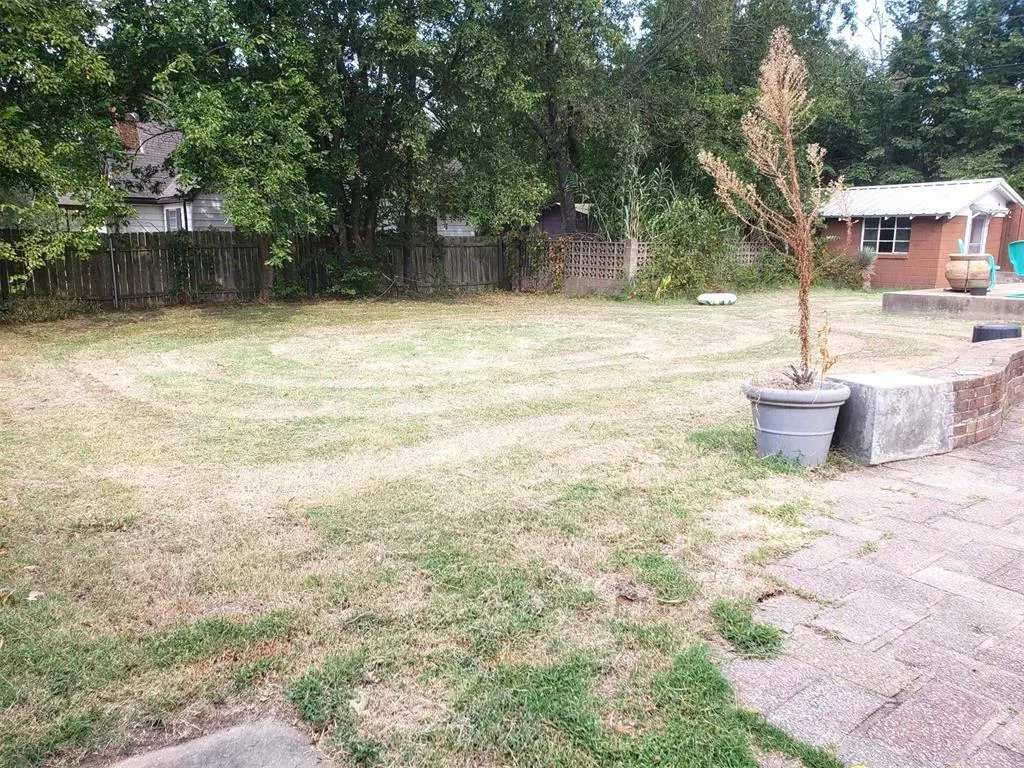 Photo 42 — 304 Country Club Drive, Holdenville, OK 74848