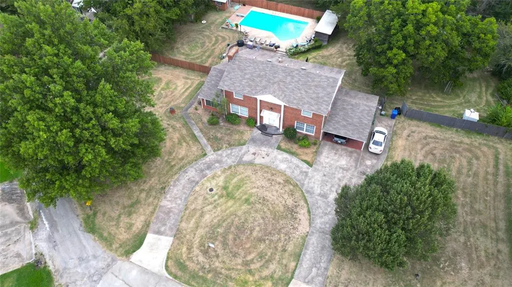 Photo 46 — 304 Country Club Drive, Holdenville, OK 74848