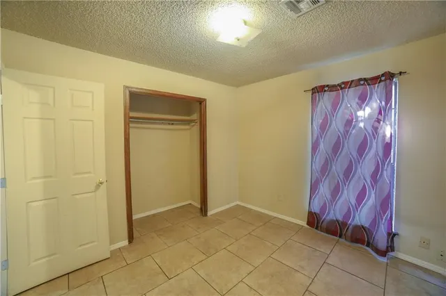 Photo 6 — 8805 Saint George Way, Oklahoma City, OK 73110