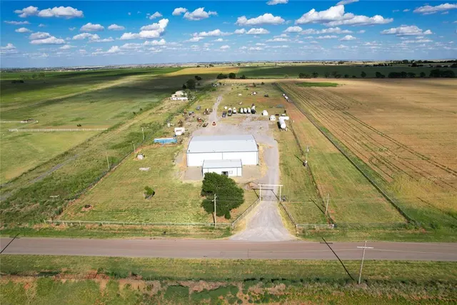 Photo 3 — 11566 N 1970 Road, Elk City, OK 73644