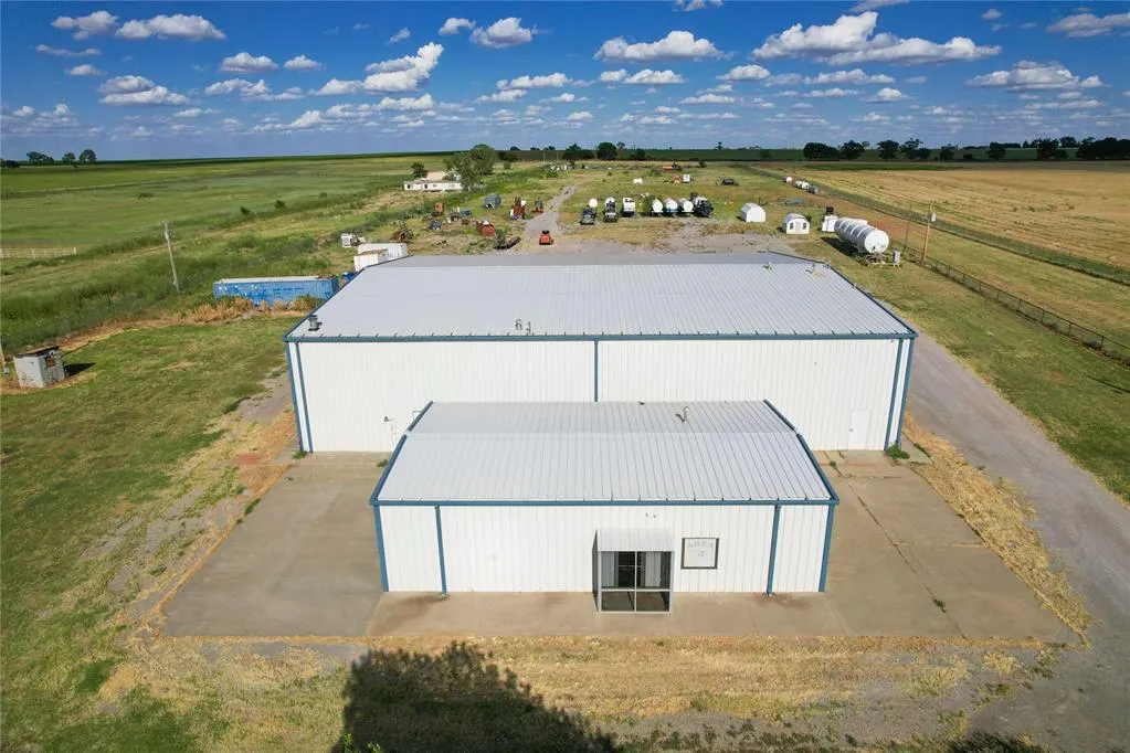 Photo 4 — 11566 N 1970 Road, Elk City, OK 73644