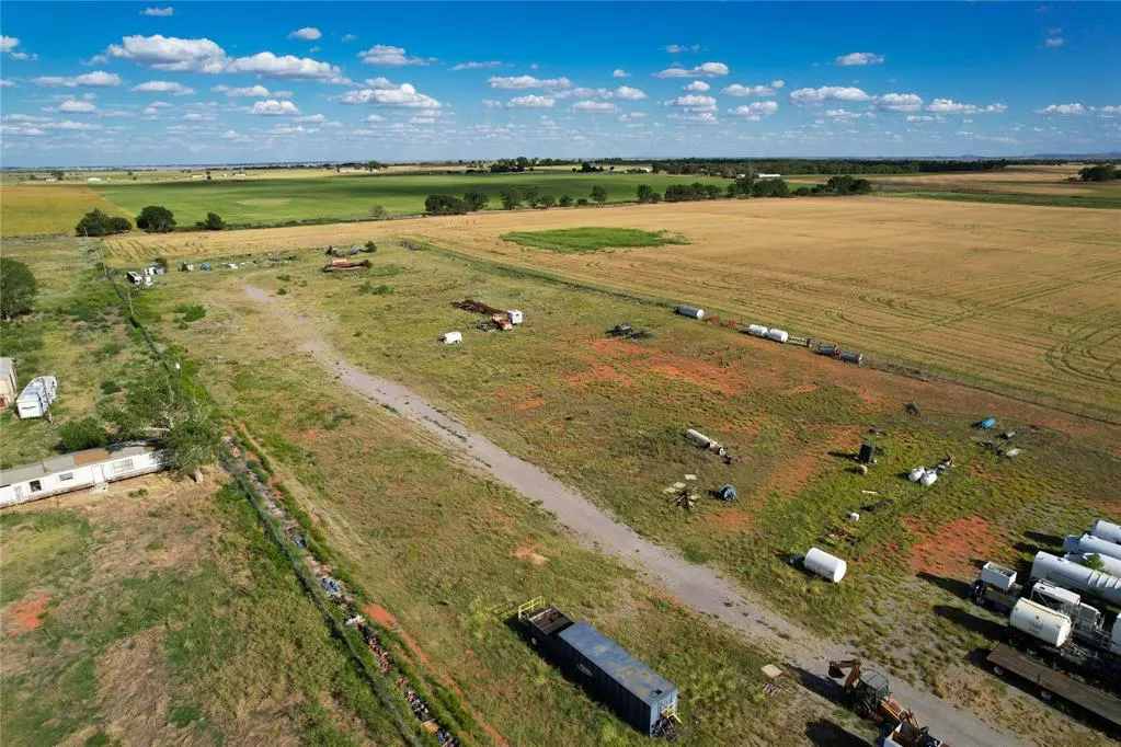Photo 10 — 11566 N 1970 Road, Elk City, OK 73644