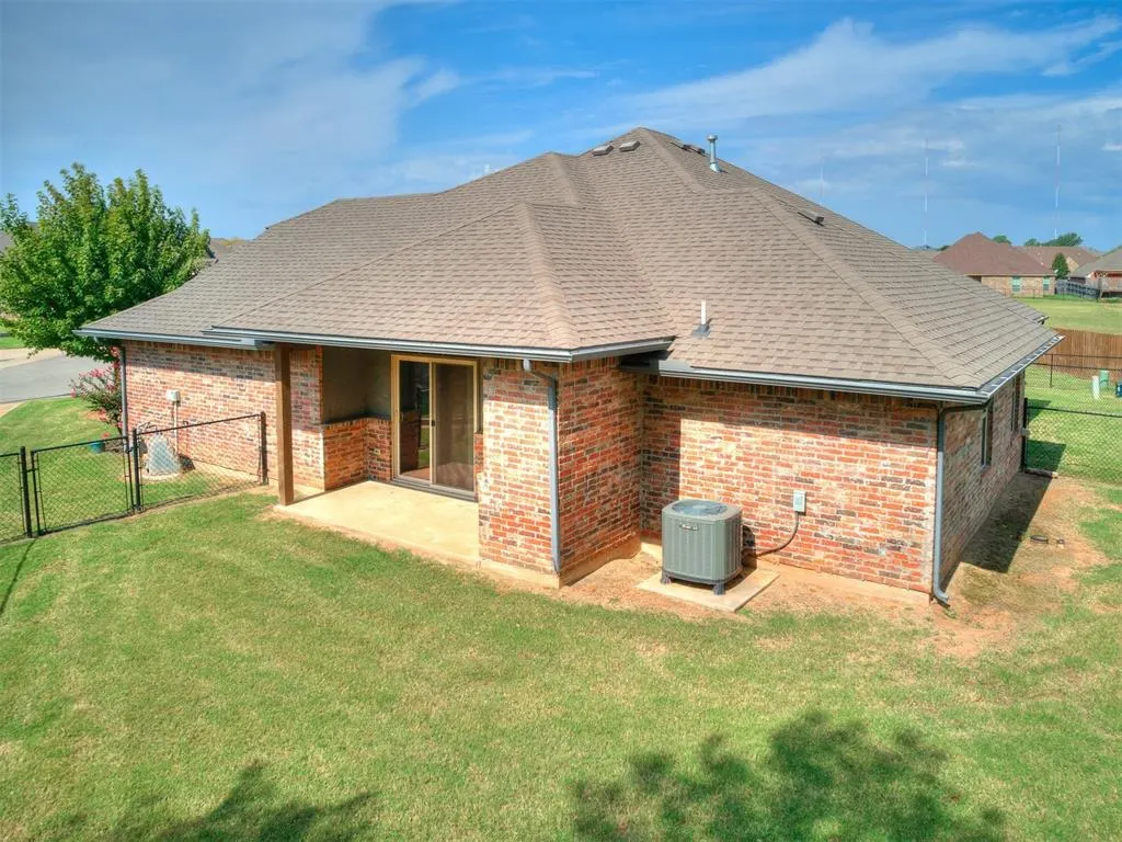 Photo 15 — 8801 SW 55th Street A&B, Oklahoma City, OK 73179