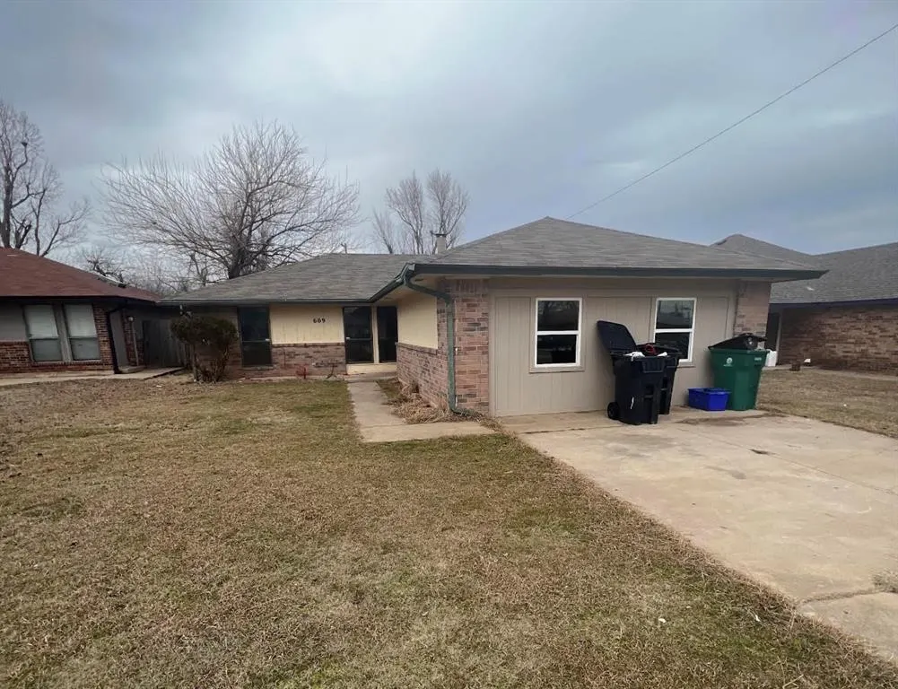 Front exterior — 609 NW 109th Street, Oklahoma City, OK 73114