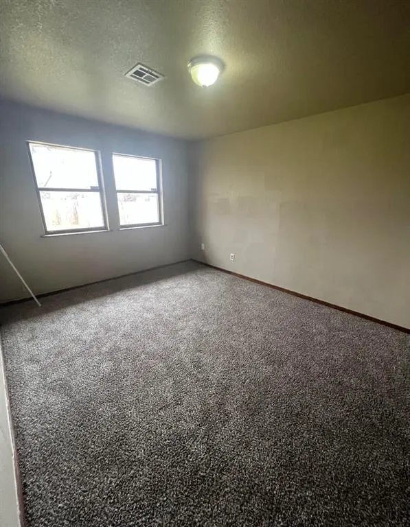 Photo 5 — 609 NW 109th Street, Oklahoma City, OK 73114