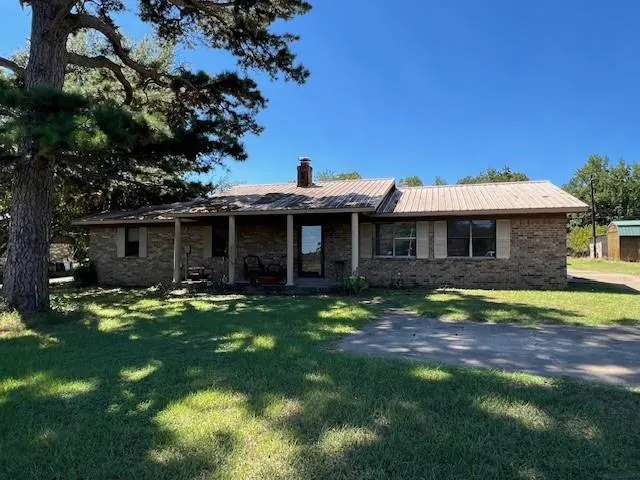 Front exterior — 2015 Rodeo Road, Broken Bow, OK 74728