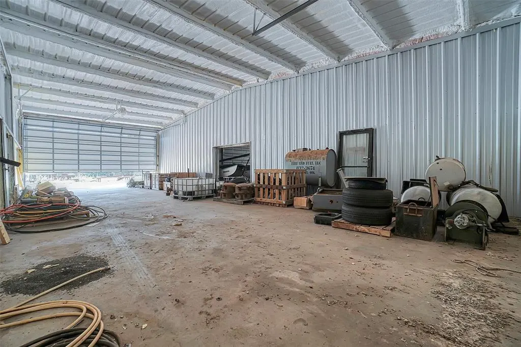 Photo 14 — 1707 N Glenn English Street, Cordell, OK 73632