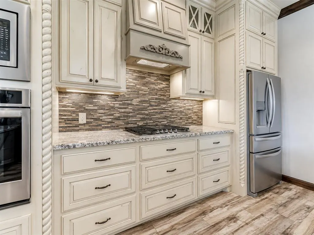 Photo 9 — 534 W Chickasaw Court Way, Mustang, OK 73064