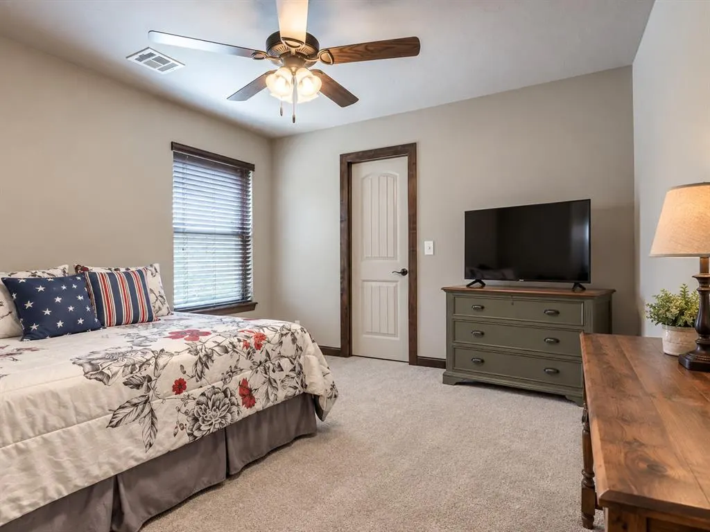 Photo 15 — 534 W Chickasaw Court Way, Mustang, OK 73064