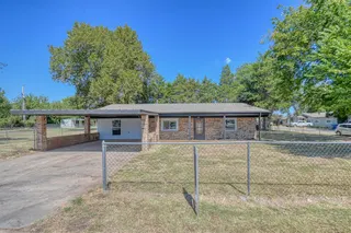Sold home at 1001 NW 10th Street