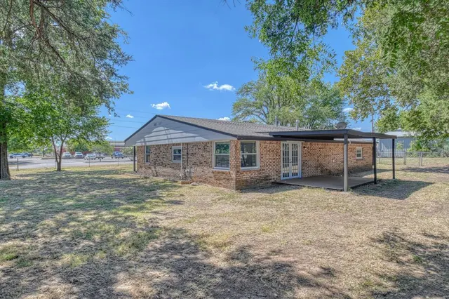 Photo 6 — 1001 NW 10th Street, Newcastle, OK 73065