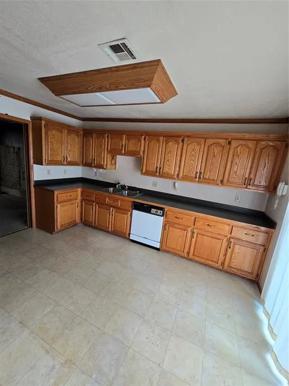 Photo 8 — 219 S 5th Street, Okemah, OK 74859