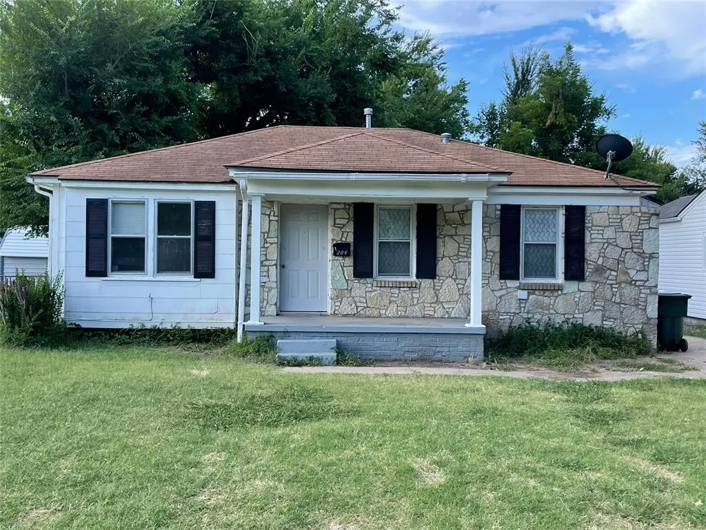 Front exterior — 204 W Kittyhawk Drive, Oklahoma City, OK 73110