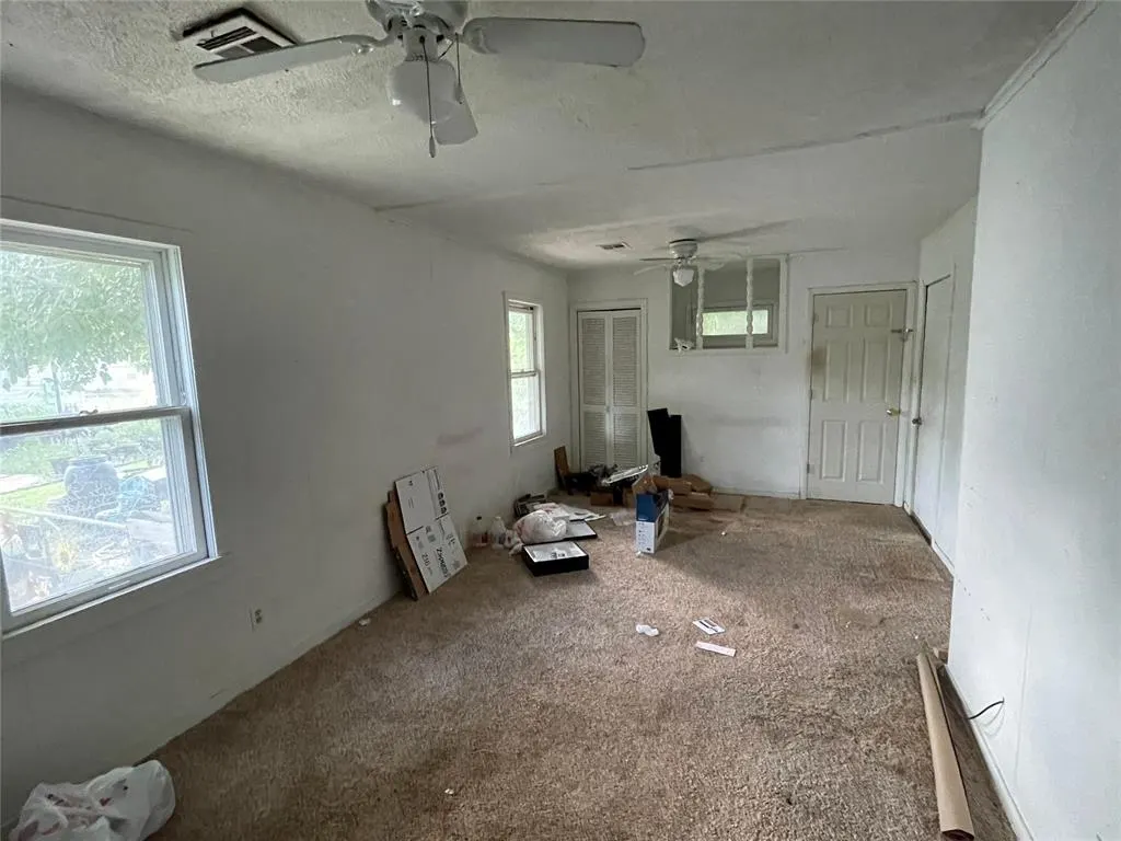 Photo 3 — 204 W Kittyhawk Drive, Oklahoma City, OK 73110