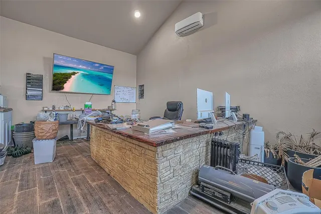 Photo 7 — 611 E Clark Avenue, Weatherford, OK 73096