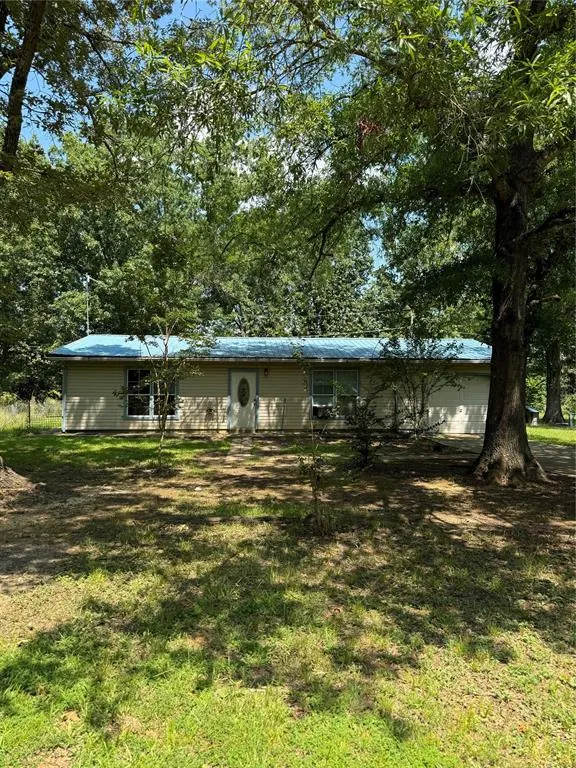 Front exterior — 706 MockingBird Lane, Idabel, OK 74745