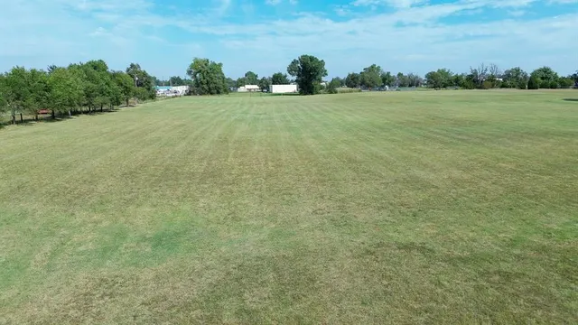 Photo 3 — 3614 N washington Street, Enid, OK 73701
