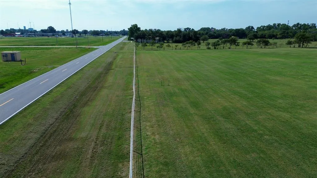Front exterior — N Washington Street, Enid, OK 73701