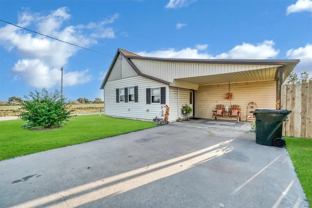 Photo 3 — 114 E Hamar Avenue, Taloga, OK 73667