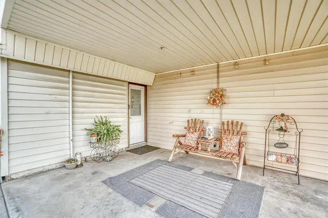 Photo 4 — 114 E Hamar Avenue, Taloga, OK 73667