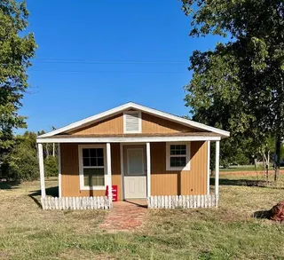 Sold home at 801 N DENA Street